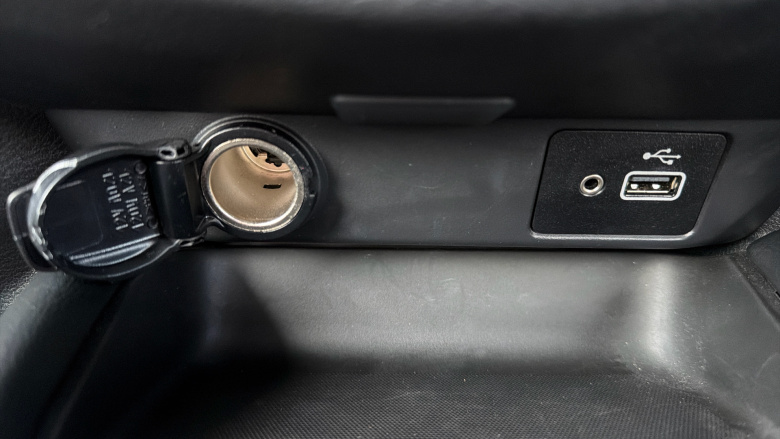 Nissan Juke 1.0 DiG-T 114 N-Connecta 5dr Petrol Hatchback